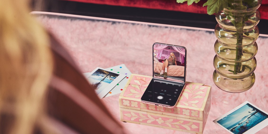 Motorola celebra os 22 anos da família razr, um ícone que continua reinventando o mercado de smartphones